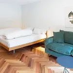 Krone In Au 4*
