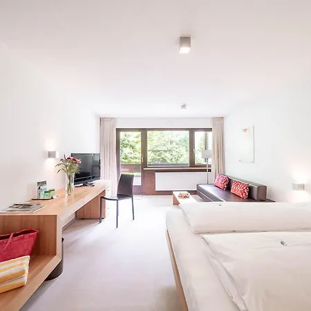 Krone In Au 4*